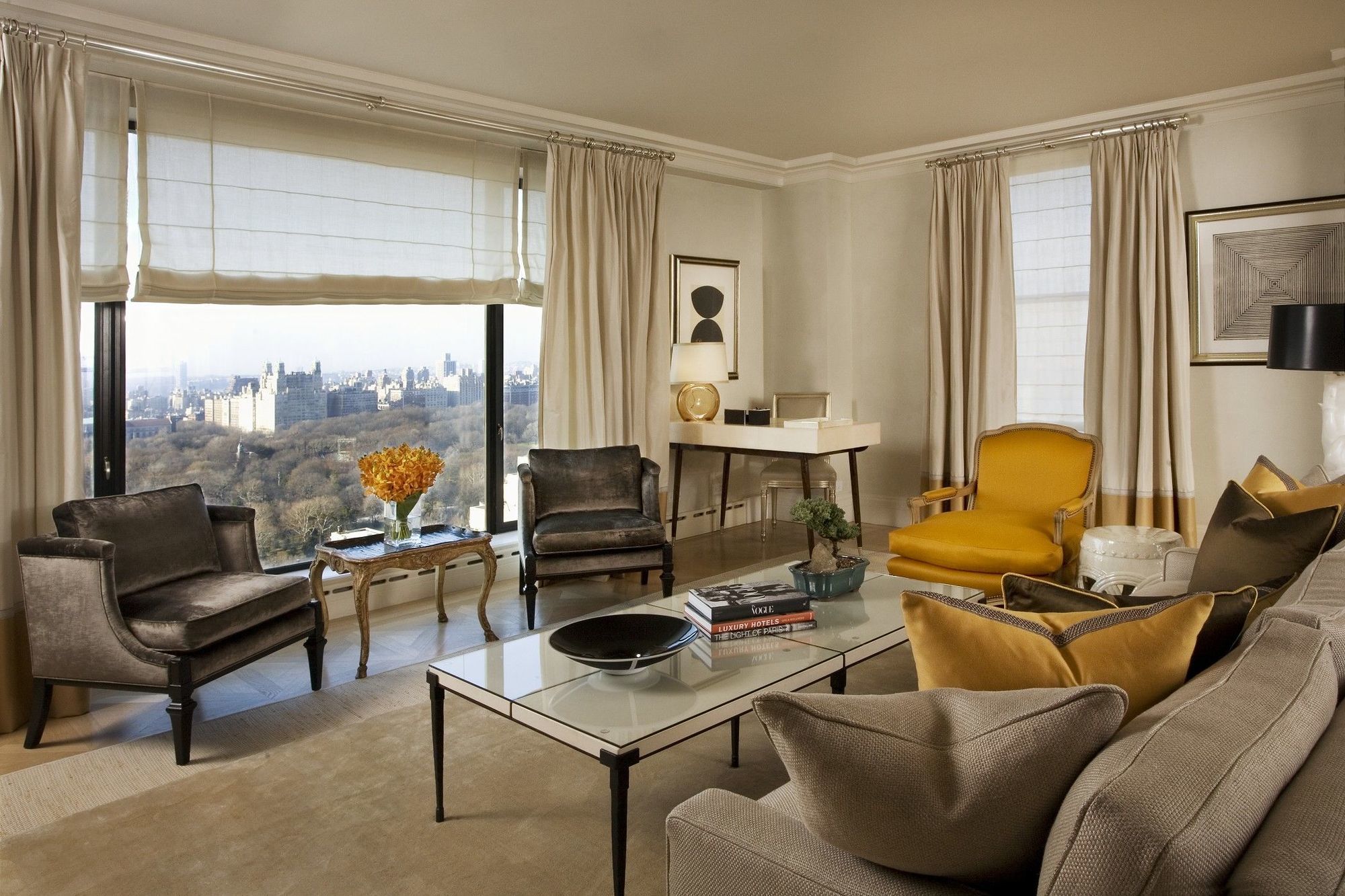 The Carlyle, A Rosewood Hotel Ню Йорк Екстериор снимка